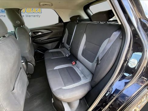 Used 2021 Chevrolet TrailBlazer LT w/ Sun and Liftgate Package AWD/4WD image 21