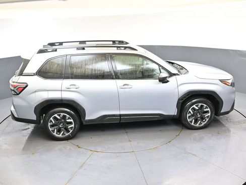 Certified 2025 Subaru Forester Premium AWD/4WD image 50