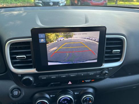 Used 2026 Hyundai Venue SEL FWD image 22