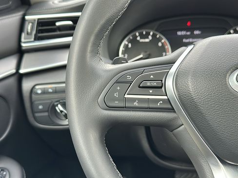 Certified 2022 INFINITI QX50 Luxe image 17