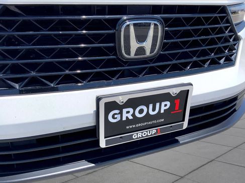 Used 2025 Honda Accord Sport image 29
