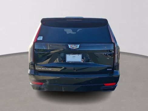 Used 2022 Cadillac Escalade ESV Sport Platinum image 5