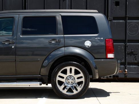 Used 2011 Dodge Nitro Heat AWD/4WD image 24