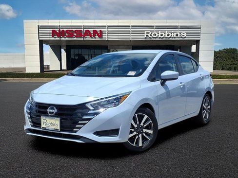 Certified 2025 Nissan Versa SV w/ Trunk Package FWD image 1