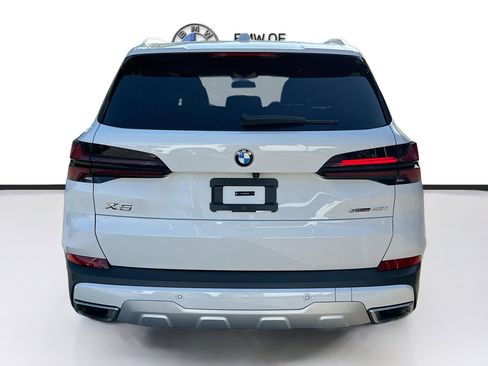 Certified 2024 BMW X5 sDrive40i image 6