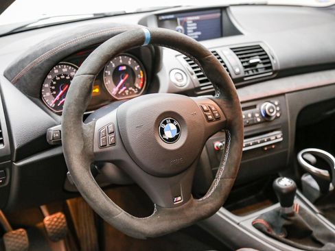 Used 2011 BMW 1 Series M RWD image 29