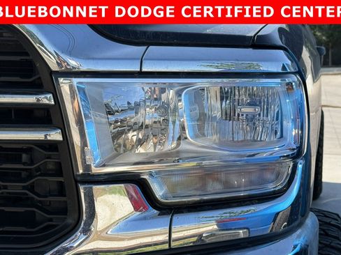 Used 2024 RAM 2500 Tradesman w/ Chrome Appearance Group AWD/4WD image 12