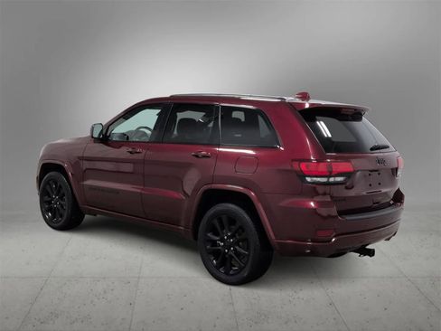 Certified 2021 Jeep Grand Cherokee Laredo X image 6
