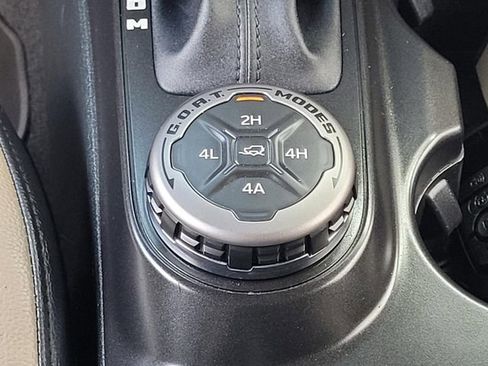 Used 2022 Ford Bronco Wildtrak image 24