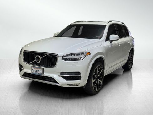 Used 2019 Volvo XC90 T6 Momentum w/ Advanced Package image 3