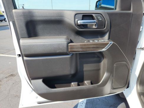 Used 2022 Chevrolet Silverado 1500 RST w/ Redline Edition image 32