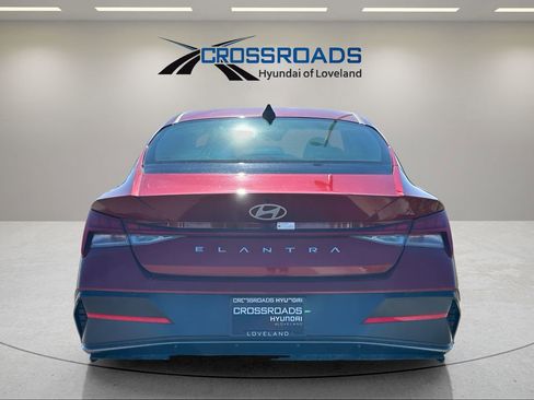 New 2025 Hyundai Elantra SEL image 7