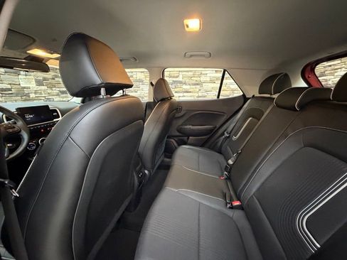 Used 2024 Hyundai Venue Limited image 26