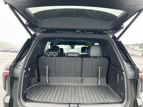 Used 2024 Chevrolet Traverse Z71 image 19