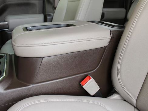 Used 2021 Chevrolet Silverado 2500 LTZ image 39