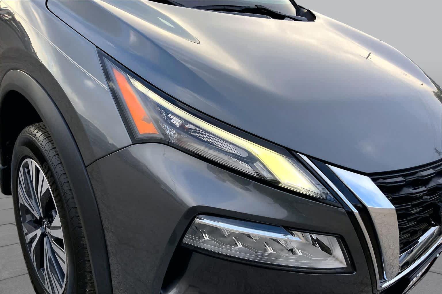 Used 2023 Nissan Rogue SV FWD image 27
