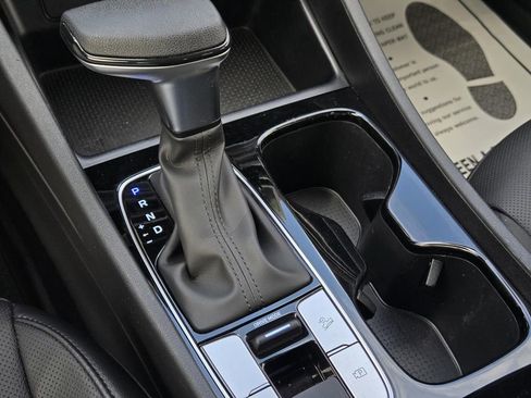 Certified 2025 Hyundai Santa Cruz SEL image 12