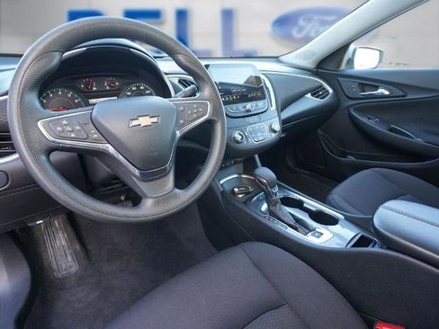 Used 2024 Chevrolet Malibu LT FWD image 8