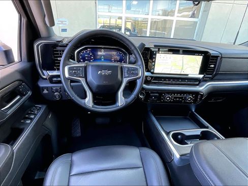 Used 2025 Chevrolet Silverado 2500 LTZ w/ Trail Boss Package AWD/4WD image 17