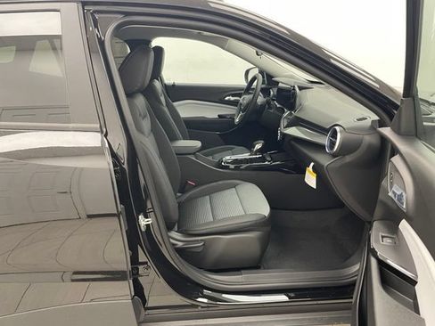 New 2026 Chevrolet Trax LT w/ Driver Confidence Package FWD image 13