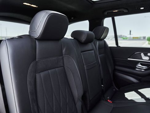 Used 2026 Mercedes-Benz GLS 63 AMG 4MATIC image 41