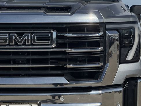 Used 2025 GMC Sierra 2500 SLT w/ Texas SLT Premium Package AWD/4WD image 8