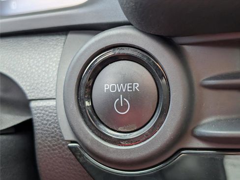 Used 2023 Toyota Crown Limited w/ Advanced Technology Package image 24