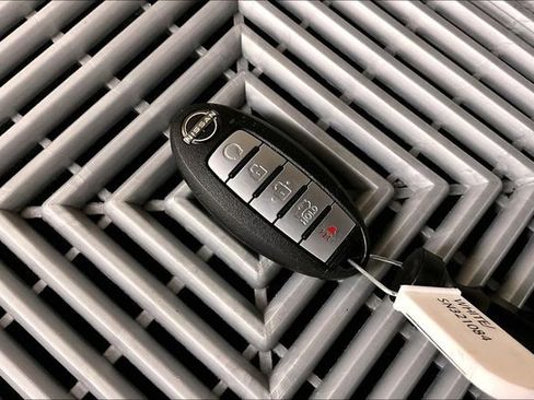 Used 2025 Nissan Altima 2.5 SV image 11