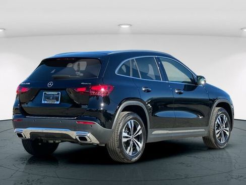 Used 2025 Mercedes-Benz GLA 250 4MATIC image 7