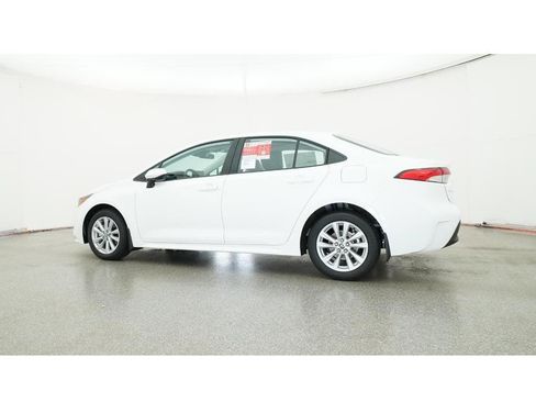 New 2026 Toyota Corolla LE FWD image 20