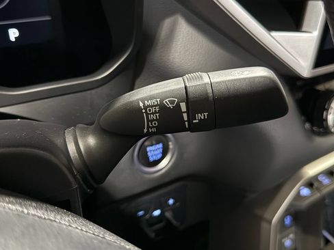 Used 2024 Toyota Tundra Limited AWD/4WD image 20