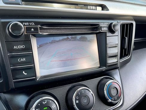 Used 2017 Toyota RAV4 LE FWD image 26