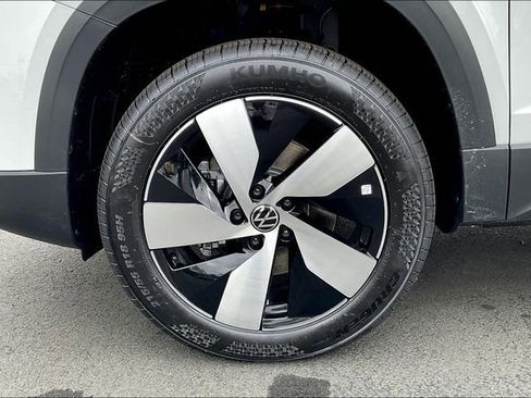 New 2025 Volkswagen Taos S image 13