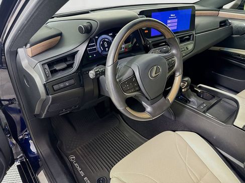 Certified 2024 Lexus ES 300h Ultra Luxury w/ Accessory Package (Z2) FWD image 9