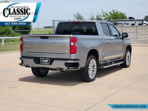 Used 2025 Chevrolet Silverado 1500 High Country AWD/4WD image 10
