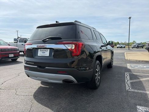 Used 2023 GMC Acadia SLE w/ Driver Convenience Package FWD image 4