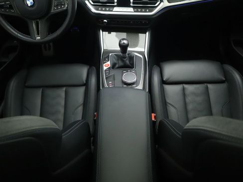 Used 2023 BMW M4 Coupe image 17