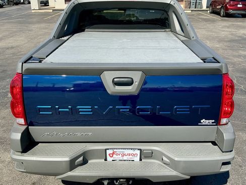 Used 2002 Chevrolet Avalanche 4x4 w/ Off-Road Suspension Pkg image 18