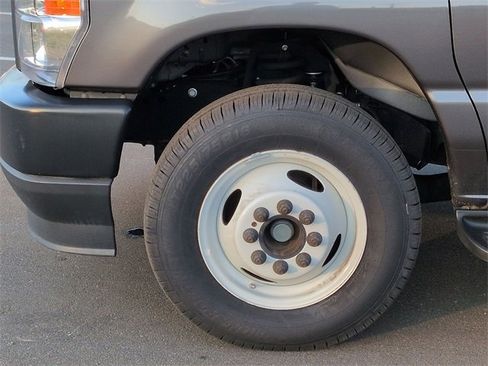 Used 2023 Ford E-350 and Econoline 350 Super Duty w/ Driver's Safety Package image 17