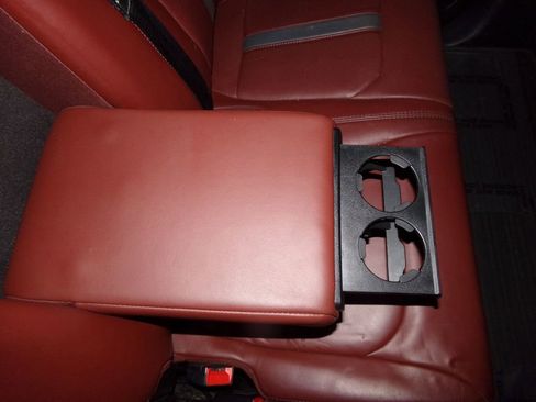 Used 2018 Ford F150 Platinum w/ Equipment Group 701A Luxury image 11