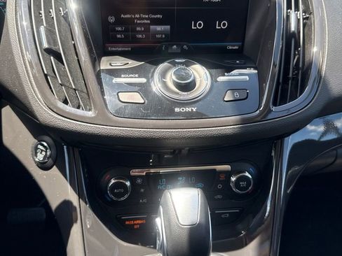 Used 2015 Ford Escape Titanium FWD image 13