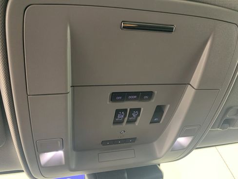 Used 2019 GMC Sierra 3500 Denali w/ Duramax Plus Package image 27