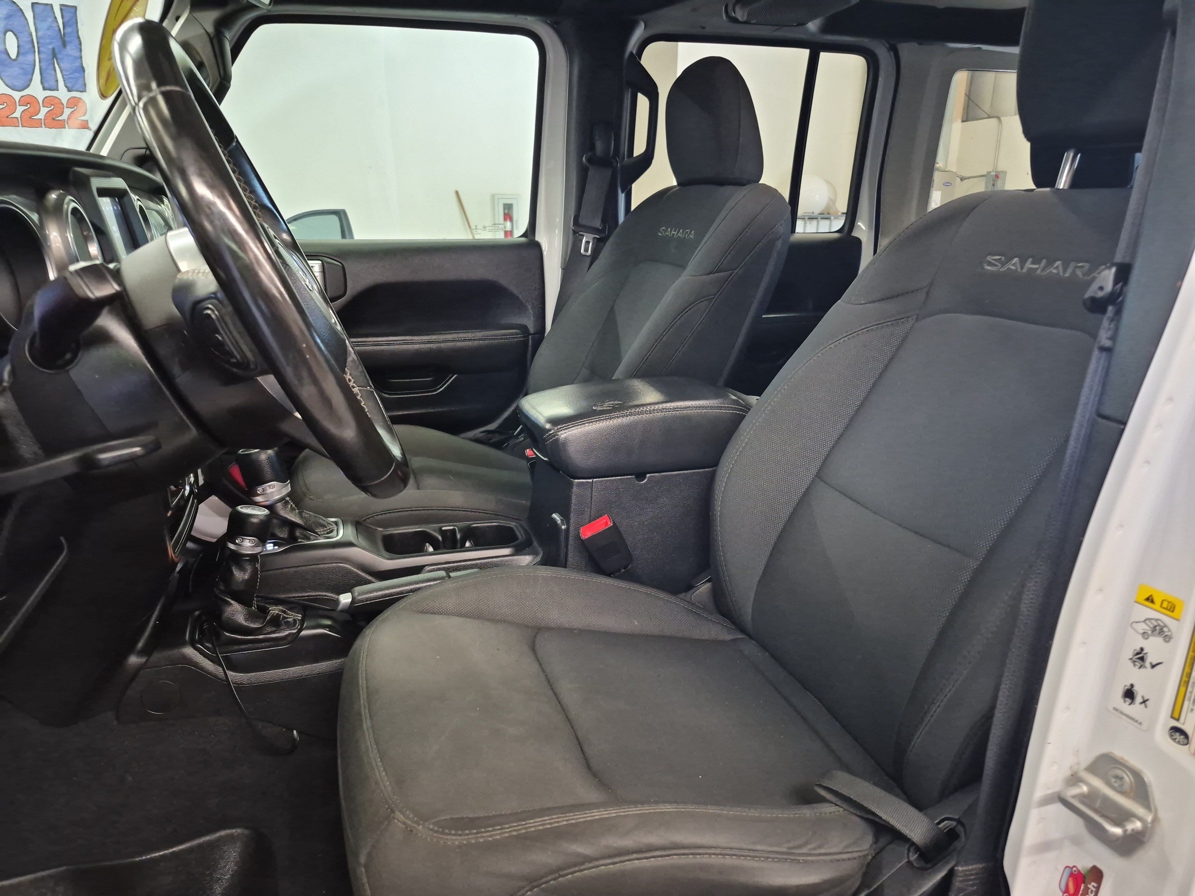Used 2019 Jeep Wrangler Unlimited Sahara AWD/4WD image 10
