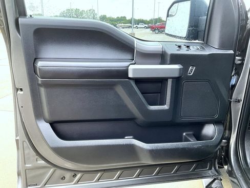 Used 2016 Ford F150 XLT w/ Equipment Group 301A Mid RWD image 9