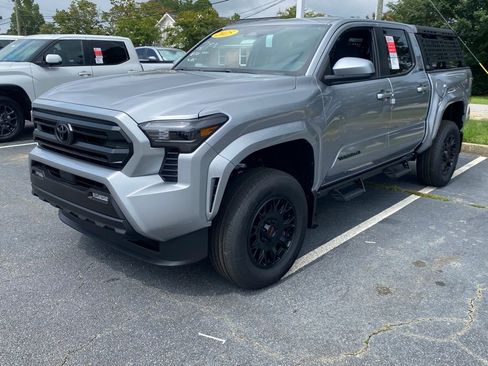 New 2025 Toyota Tacoma SR5 image 2