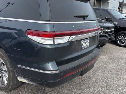 Used 2024 Lincoln Navigator L Reserve image 6