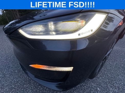 Used 2024 Tesla Model X Plaid AWD/4WD image 2