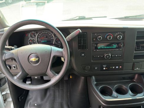 Used 2022 Chevrolet Express 2500 LS RWD image 11