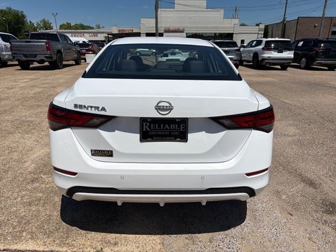 Used 2025 Nissan Sentra S FWD image 5