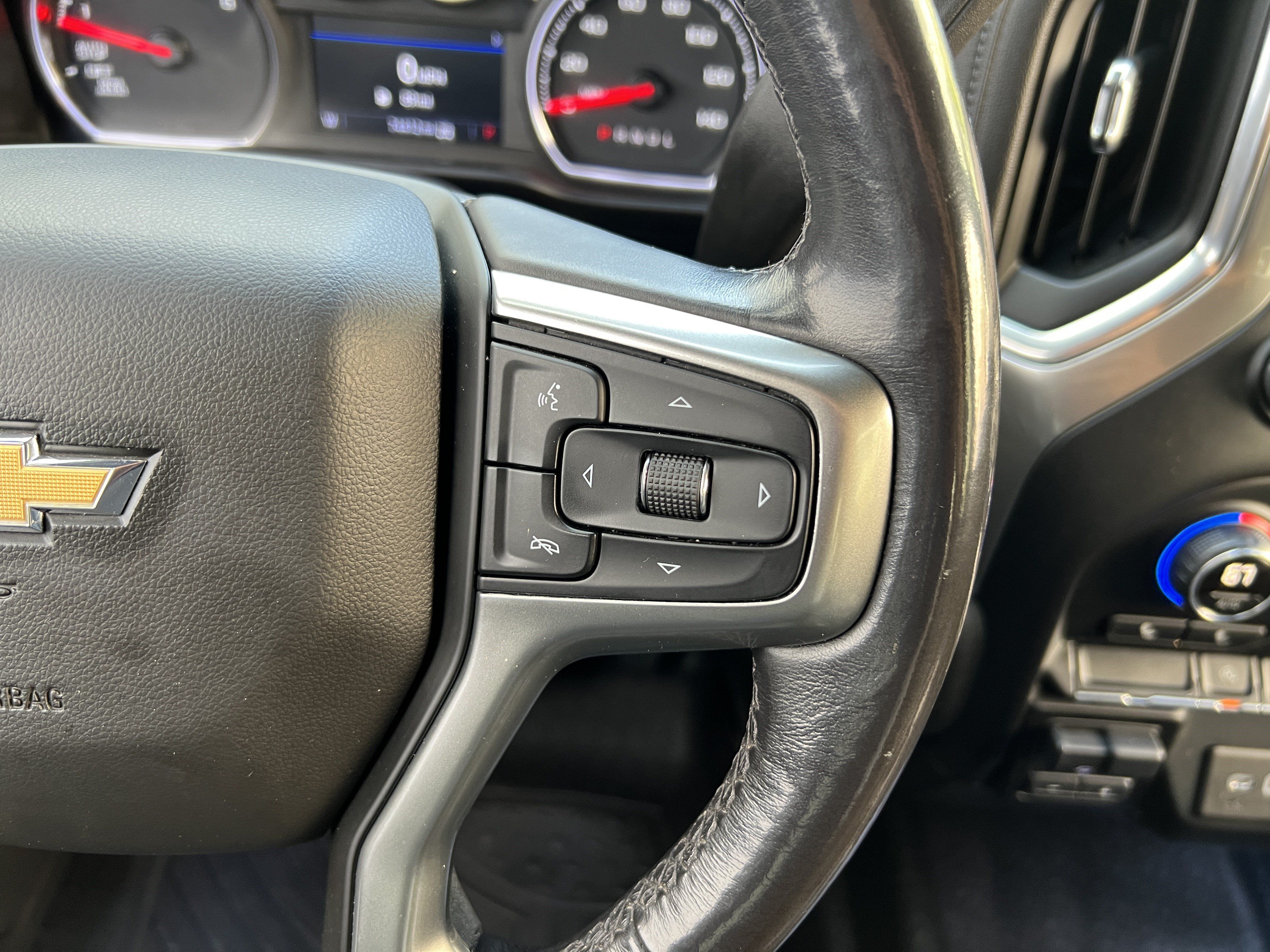 Used 2020 Chevrolet Silverado 1500 LT w/ All-Star Edition AWD/4WD image 23